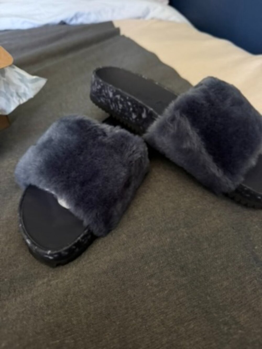 FLEKS navy blue slides - 7 - 7.5 Women